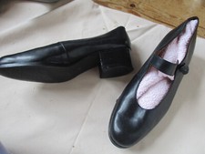 Schwarze spangen pumps gebraucht kaufen  Kipfenberg