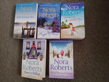 roberts nora books bundle for sale  SOLIHULL