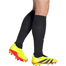 Używany, Buty sportowe męskie adidas Predator FG rozm. 42 na sprzedaż  Wysyłka do Poland