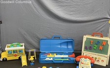 Fisher Price Grouping Vintage Toys Pull Along Phone School Bus And More na sprzedaż  Wysyłka do Poland