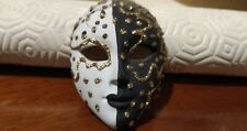 Maschera veneziana bicolore usato  Vejano
