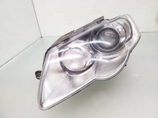 Faro proiettore anteriore usato Faro proiettore anteriore usato  Spedire a Italy