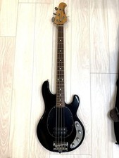 Musicman stingray4 black d'occasion  Expédié en Belgium