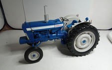 Universal hobbies tractor d'occasion  Expédié en Belgium