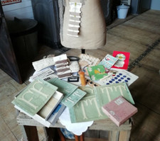 Anciens lot broderie d'occasion  Villeneuve-la-Guyard