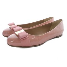 Bombas femininas Salvatore Ferragamo Varina esmalte Vara 11,0 EUA 5 rosa/S femininas comprar usado  Enviando para Brazil