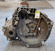 55210104 cambio compl. usato  Italia