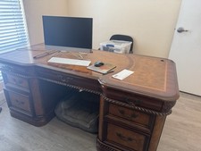 Beautiful executive desk for sale  Cape Coral