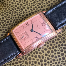 Relógio de pulso 1939 Elgin grau 536 10K folheado a ouro rosa estojo escalonado art déco comprar usado Relógio de pulso 1939 Elgin grau 536 10K folheado a ouro rosa estojo escalonado art déco comprar usado  Enviando para Brazil