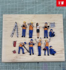 Diorama modellino personaggio usato Diorama modellino personaggio usato  Spedire a Italy