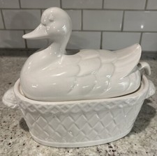 Vtg lidded white for sale  Lakewood