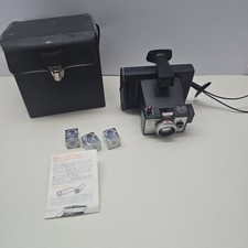 Lote antigo de 2 câmeras terrestres Polaroid Square Shooter com estojo e cubos de flash comprar usado Lote antigo de 2 câmeras terrestres Polaroid Square Shooter com estojo e cubos de flash comprar usado  Enviando para Brazil