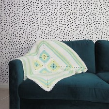 Usado, Cobertor de bebê de crochê verde pastel e amarelo feito à mão 34,5 x 35 comprar usado  Enviando para Brazil