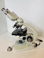 Ancien microscope binoculaire d'occasion  Évran