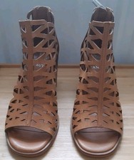 Vince camuto kevston for sale  CUPAR