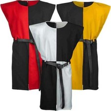 Costume con tabard usato  Spedire a Italy