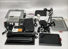 Lot assorted electronics for sale  Charlotte