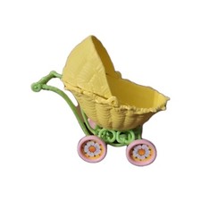 Carrinho de bebê vintage morango shortcake amarelo baga brinquedo Kenner 1984 comprar usado  Enviando para Brazil