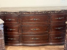 Queen bedroom set for sale  Lake Elsinore