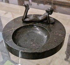 Portacenere marmo nero usato Portacenere marmo nero usato  Roma