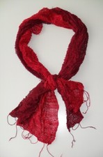 Foulard dégradé rouge. d'occasion  Guyancourt