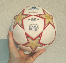 Pallone adidas champions usato  Trento