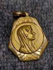 Ancienne médaille religieuse d'occasion  Paris XVII