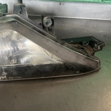 Faro anteriore destro usato  Militello in Val di Catania