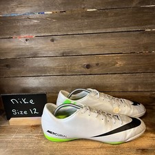 Scarpe ginnastica uomo usato  Spedire a Italy