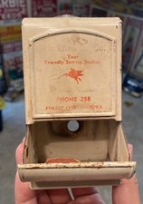 Original mobiloil mobilgas for sale  Blue Earth