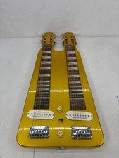 Chitarra elettrica cozart usato  Spedire a Italy