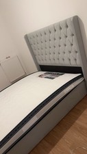 Lit capitonnée matelas d'occasion  Sucy-en-Brie