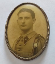 Ancien petit miroir d'occasion Ancien petit miroir d'occasion  Raismes