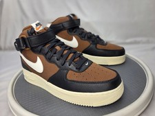 Nike air mid d'occasion  Expédié en Belgium