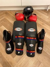 Kick boxing equipment for sale  LEIGHTON BUZZARD
