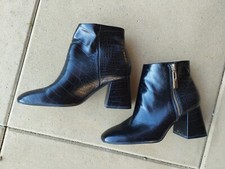 Bottines noires chaussures d'occasion  Athies-sous-Laon