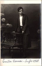 RETRATO DE EMILIA CARASSO : FOSANNO, ITÁLIA : RPPC : (1920) comprar usado  Enviando para Brazil
