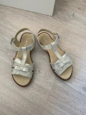 Sandales chaussures cuir d'occasion  Lognes