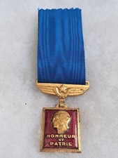 Médaille aéronautique 1945 d'occasion Médaille aéronautique 1945 d'occasion  Cossé-le-Vivien