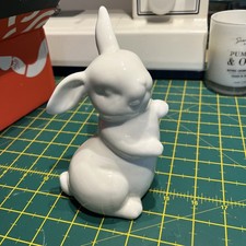 White ceramic leaning for sale  ANDOVER