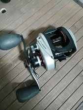 Guincho Abu Garcia Revo isca molinete preto prata grande caça pesca usado comprar usado  Enviando para Brazil