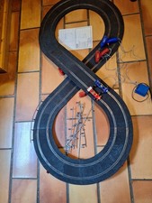 Circuit voitures scalextric d'occasion  Aramon