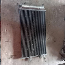 504256333 condensatore iveco usato  Italia
