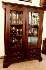 Kolonialstil vitrinenschrank g gebraucht kaufen  Winnenden