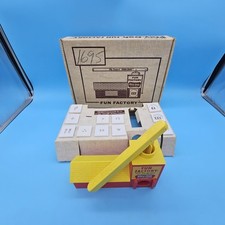 Extrusora de brinquedo vintage década de 1960 Play-Doh Fun Factory versão inicial comprar usado Extrusora de brinquedo vintage década de 1960 Play-Doh Fun Factory versão inicial comprar usado  Enviando para Brazil