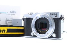 Mint nikon 20.8mp d'occasion  Expédié en Belgium