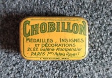 Ancienne petite boite d'occasion  Saint-Vaast-la-Hougue