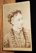 schönes Mädchen mit Haarband / ca. 1870er Jahre CDV H. Mathaus München comprar usado  Enviando para Brazil