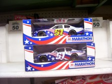 LOTE PROMOCIONAL 2 CARROS CHEVROLET RACING CHAMPIONS ÓLEO MARATONA 1/24 #51 comprar usado  Enviando para Brazil