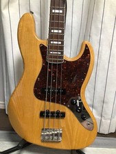 baixo elétrico fender comprar usado  Enviando para Brazil
